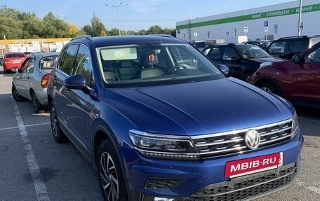 Volkswagen Tiguan II, 2018 год, 2 780 000 рублей, 3 фотография