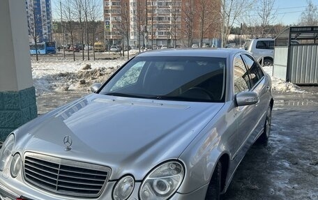 Mercedes-Benz E-Класс, 2002 год, 750 000 рублей, 3 фотография