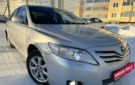 Toyota Camry, 2010 год, 1 200 000 рублей, 2 фотография