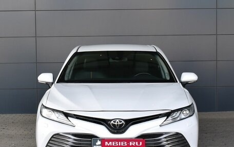 Toyota Camry, 2018 год, 2 895 000 рублей, 2 фотография