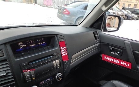 Mitsubishi Pajero IV, 2011 год, 2 390 000 рублей, 4 фотография