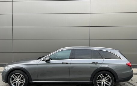 Mercedes-Benz E-Класс, 2019 год, 4 120 000 рублей, 2 фотография