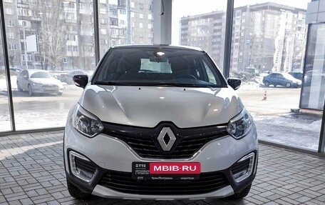 Renault Kaptur I рестайлинг, 2017 год, 1 600 000 рублей, 2 фотография
