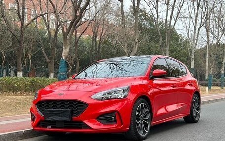 Ford Focus IV, 2021 год, 1 800 000 рублей, 1 фотография