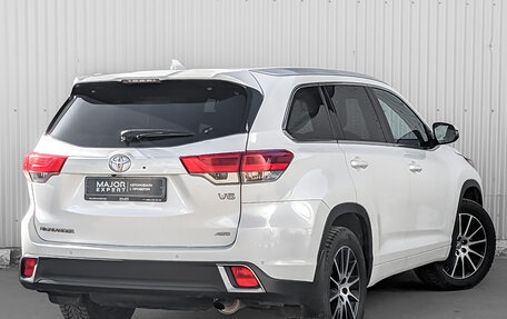 Toyota Highlander III, 2019 год, 4 640 000 рублей, 5 фотография