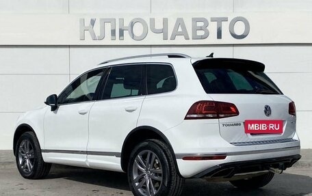Volkswagen Touareg III, 2016 год, 2 860 000 рублей, 6 фотография
