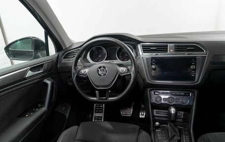 Volkswagen Tiguan II, 2020 год, 3 250 000 рублей, 7 фотография