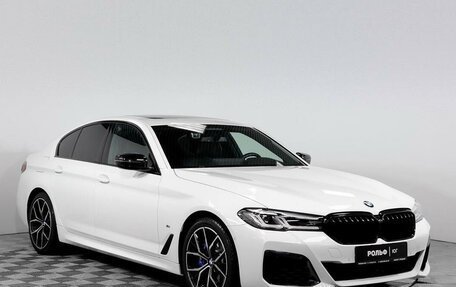 BMW 5 серия, 2022 год, 6 850 000 рублей, 3 фотография