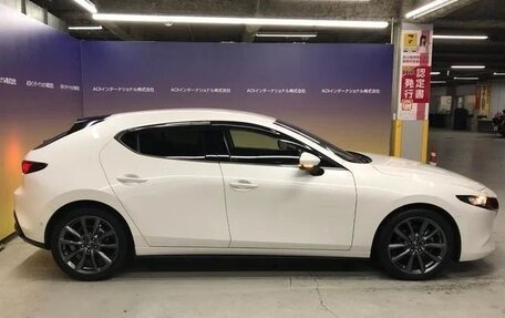 Mazda 3, 2019 год, 1 570 000 рублей, 3 фотография