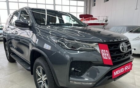 Toyota Fortuner II, 2023 год, 6 500 000 рублей, 2 фотография