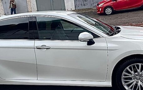 Toyota Camry, 2019 год, 3 400 000 рублей, 4 фотография