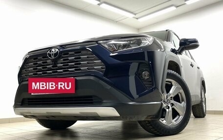 Toyota RAV4, 2019 год, 3 570 000 рублей, 7 фотография