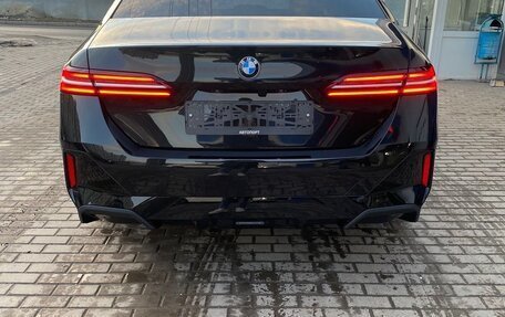 BMW 5 серия, 2023 год, 9 000 000 рублей, 6 фотография