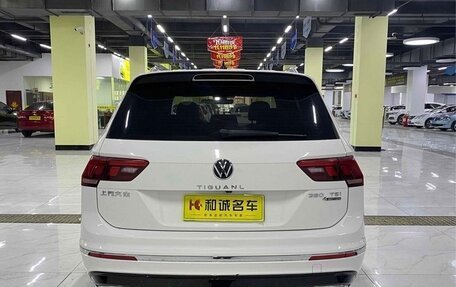 Volkswagen Tiguan II, 2020 год, 3 475 000 рублей, 6 фотография