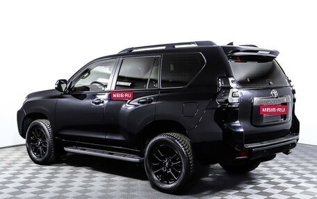 Toyota Land Cruiser Prado 150 рестайлинг 2, 2021 год, 5 895 000 рублей, 7 фотография