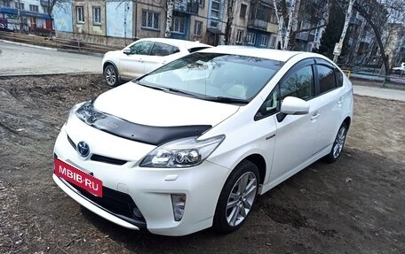 Toyota Prius, 2011 год, 1 370 000 рублей, 2 фотография