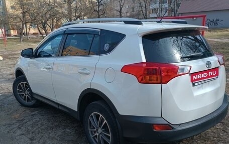 Toyota RAV4, 2013 год, 1 810 000 рублей, 4 фотография