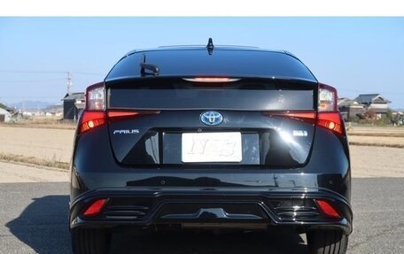 Toyota Prius IV XW50, 2020 год, 1 100 000 рублей, 2 фотография