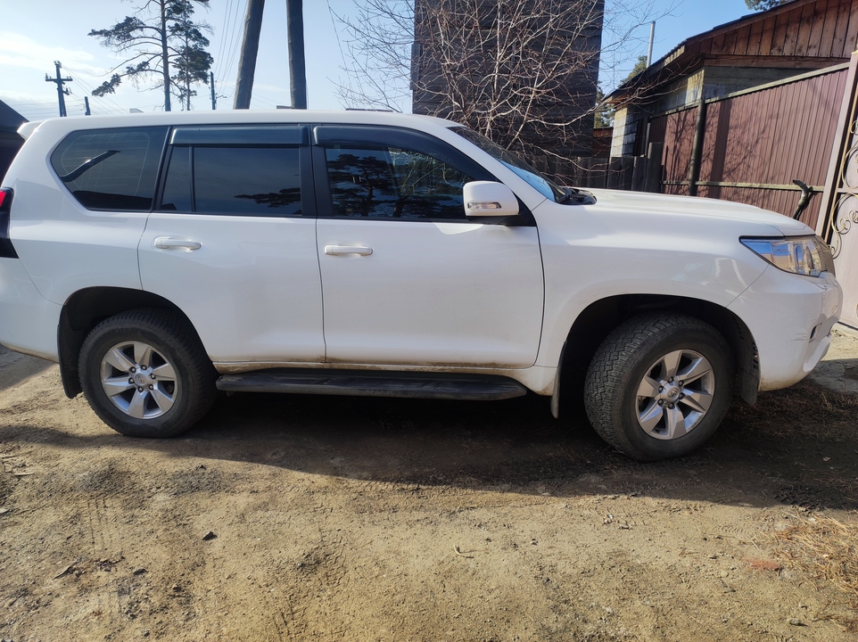 Toyota Land Cruiser Prado 150 рестайлинг 2, 2018 год, 4 950 000 рублей, 4 фотография