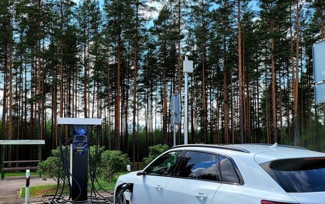 Audi e-tron I, 2020 год, 7 600 000 рублей, 2 фотография