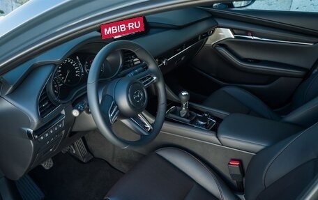 Mazda 3, 2021 год, 2 650 000 рублей, 3 фотография