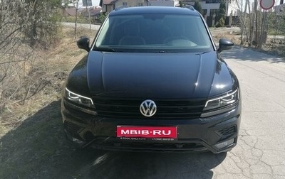 Volkswagen Tiguan II, 2018 год, 2 990 000 рублей, 1 фотография