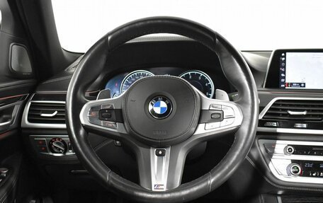 BMW 7 серия, 2019 год, 6 030 000 рублей, 10 фотография