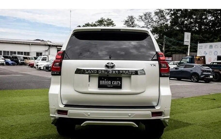 Toyota Land Cruiser Prado 150 рестайлинг 2, 2021 год, 4 550 787 рублей, 6 фотография