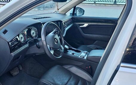 Volkswagen Touareg III, 2018 год, 5 200 000 рублей, 6 фотография