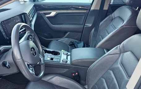 Volkswagen Touareg III, 2018 год, 5 200 000 рублей, 7 фотография