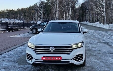 Volkswagen Touareg III, 2018 год, 5 200 000 рублей, 2 фотография
