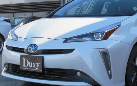 Toyota Prius IV XW50, 2020 год, 1 200 000 рублей, 2 фотография