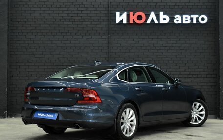 Volvo S90 II рестайлинг, 2017 год, 3 150 000 рублей, 6 фотография