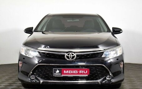 Toyota Camry, 2017 год, 1 655 000 рублей, 2 фотография