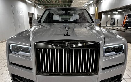 Rolls-Royce Cullinan, 2024 год, 83 000 000 рублей, 2 фотография