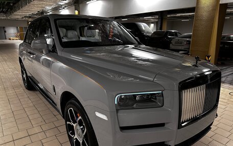 Rolls-Royce Cullinan, 2024 год, 83 000 000 рублей, 3 фотография