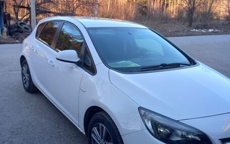 Opel Astra J, 2012 год, 870 000 рублей, 1 фотография