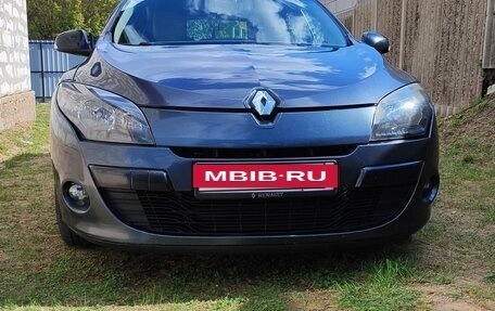 Renault Megane III, 2011 год, 730 000 рублей, 2 фотография