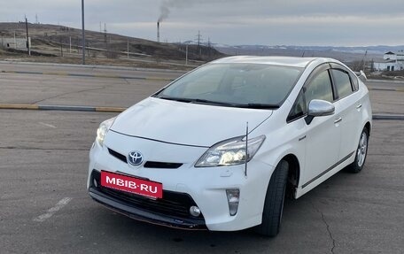 Toyota Prius, 2013 год, 1 300 000 рублей, 2 фотография