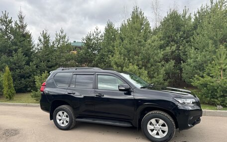 Toyota Land Cruiser Prado 150 рестайлинг 2, 2020 год, 4 700 000 рублей, 2 фотография