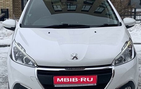 Peugeot 208 II, 2017 год, 815 000 рублей, 1 фотография