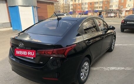 Hyundai Solaris II рестайлинг, 2018 год, 1 390 000 рублей, 3 фотография