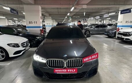 BMW 5 серия, 2019 год, 3 800 000 рублей, 3 фотография