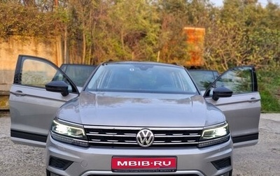 Volkswagen Tiguan II, 2020 год, 3 100 000 рублей, 1 фотография