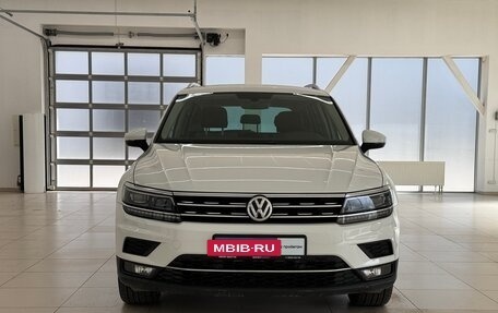 Volkswagen Tiguan II, 2017 год, 2 830 000 рублей, 8 фотография