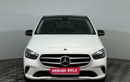 Mercedes-Benz B-Класс, 2018 год, 2 400 000 рублей, 2 фотография