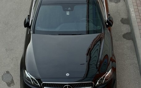 Mercedes-Benz E-Класс, 2017 год, 3 900 000 рублей, 4 фотография