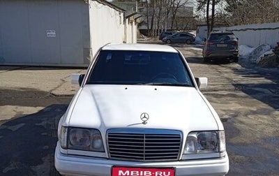 Mercedes-Benz E-Класс, 1994 год, 370 000 рублей, 1 фотография