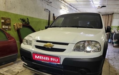 Chevrolet Niva I рестайлинг, 2018 год, 980 000 рублей, 1 фотография