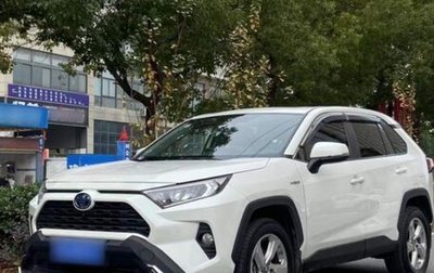 Toyota RAV4, 2021 год, 3 100 999 рублей, 1 фотография